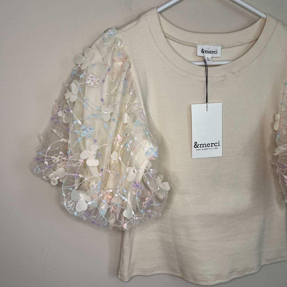 NWT &Merci Puff Sleeve Top Size Large (Fits like Medium) - Picture 6 of 11